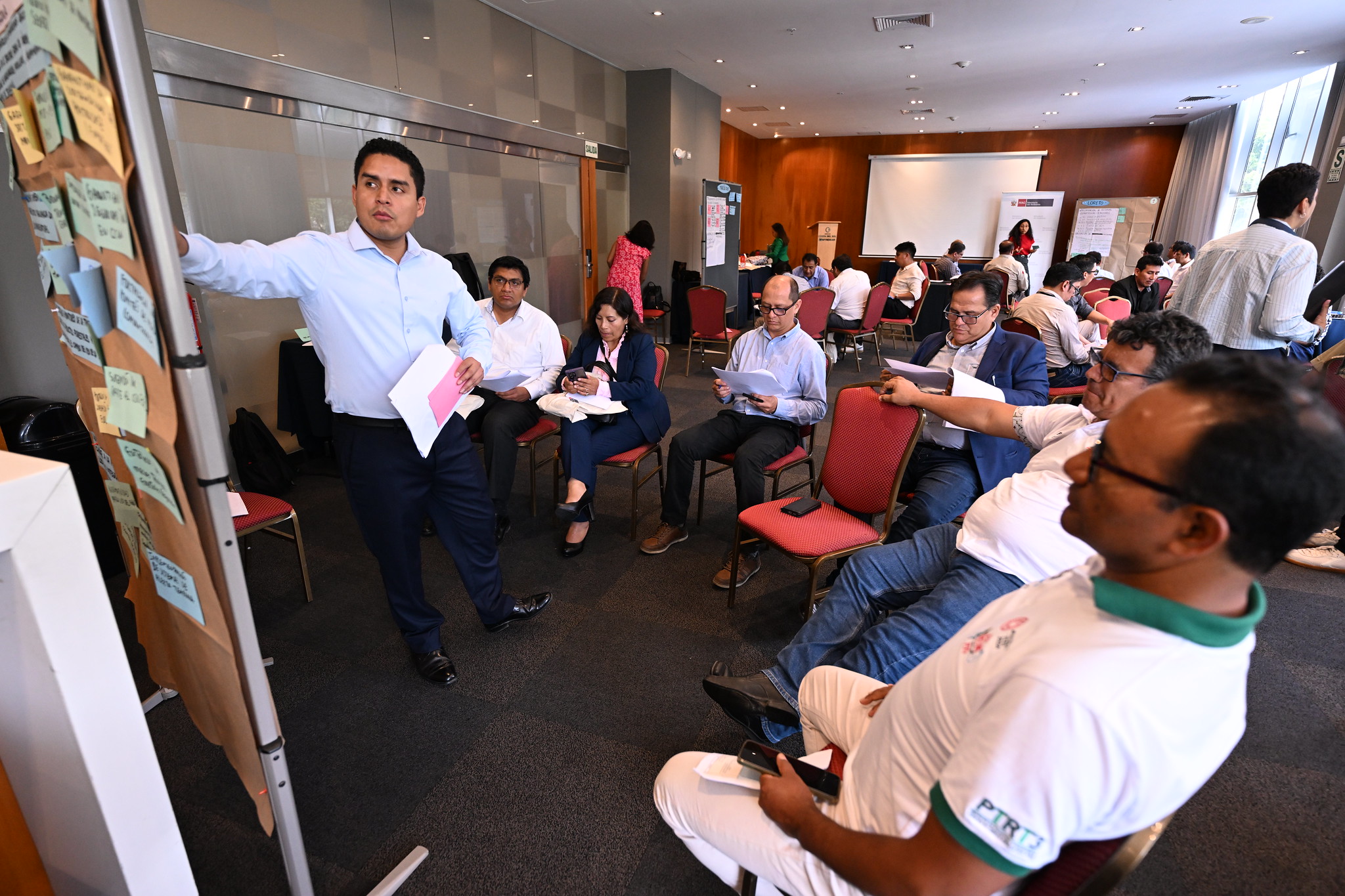 Minam y regiones amazónicas trabajan en la implementación del ‘Paquete País’ en taller técnico